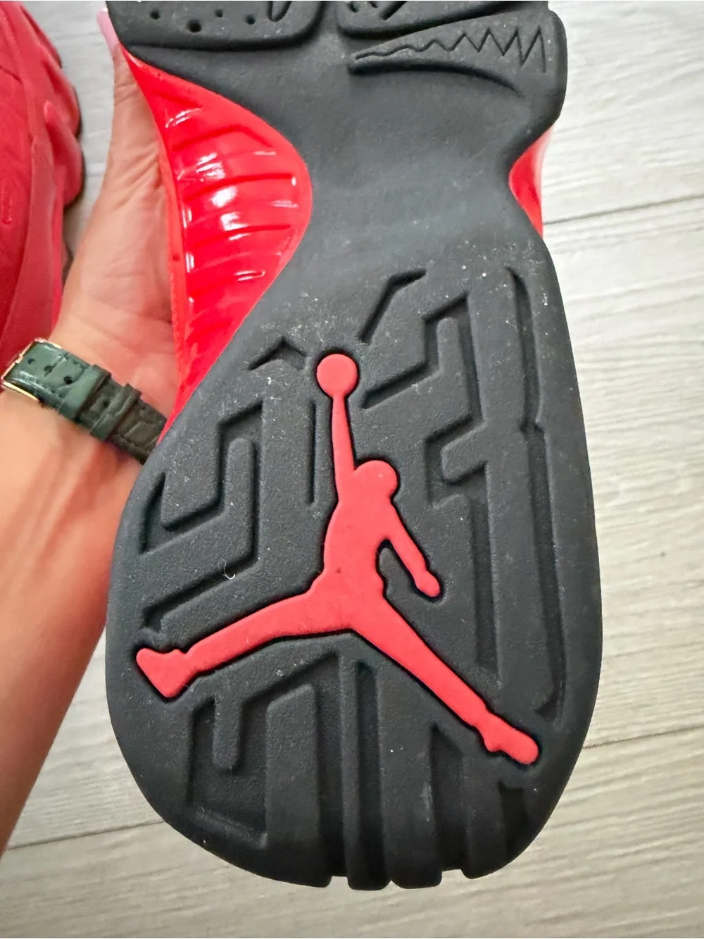 Jordan 9 Retro Chile Red